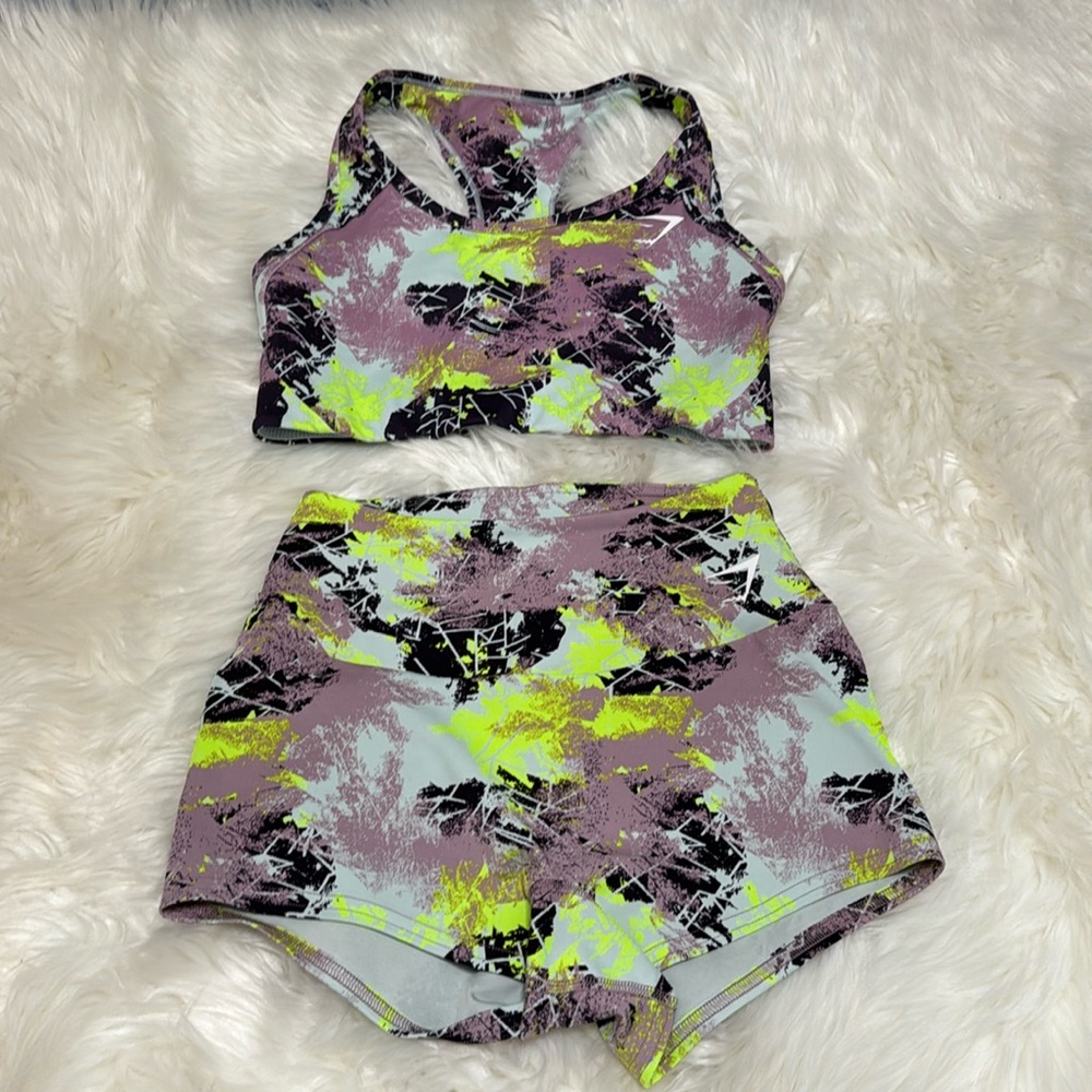 Gymshark Quad shorts & Sports Bra set